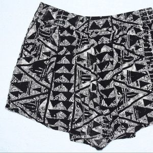 Tribal Print Shorts - S